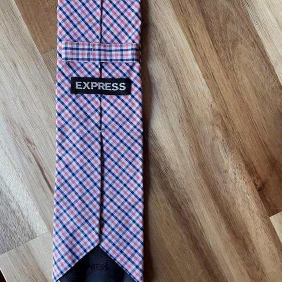 Express Plaid Tie - Picture 2 of 4